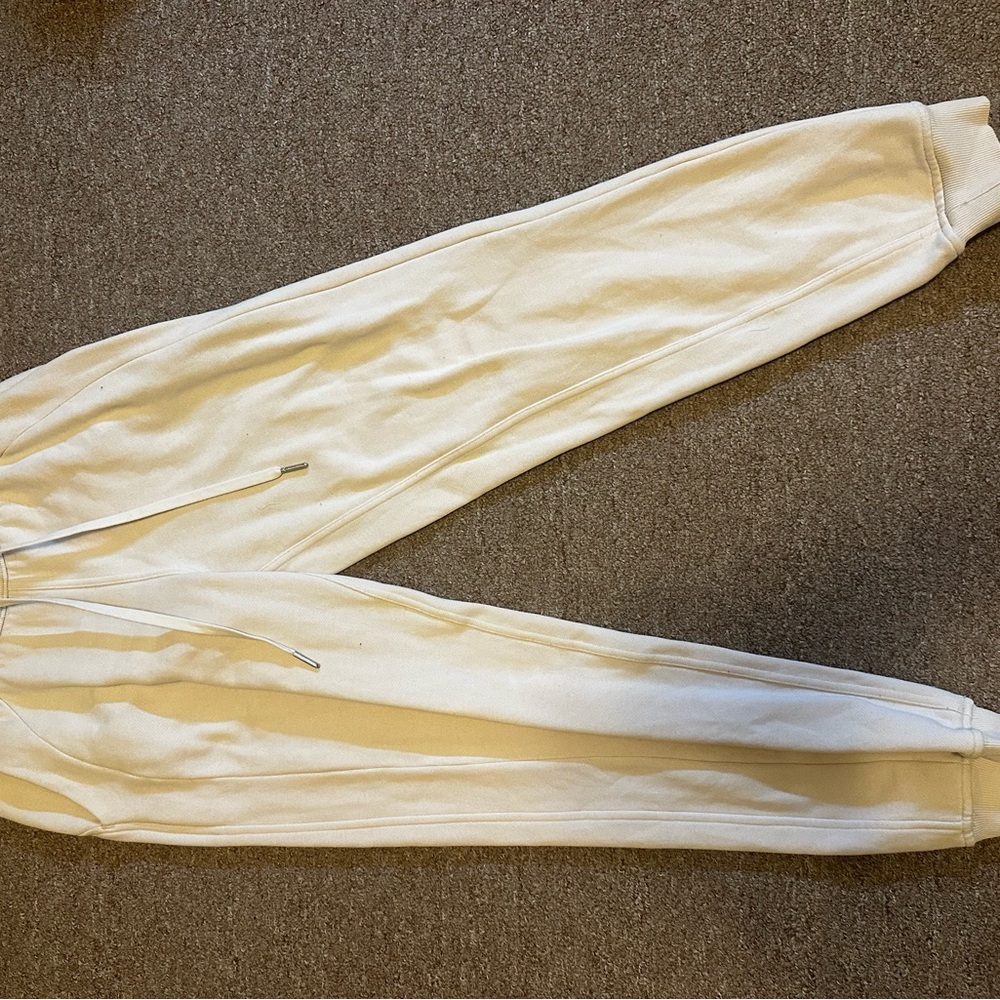 Lululemon Athletica Cream Sweatpants